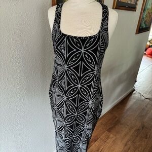 Tanoa Black & Silver Body Con Dress, Size Large - New with Tags